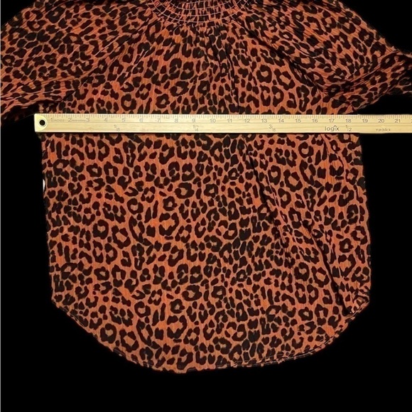 Ann Taylor Loft Petite Leopard Print Smocked Neck Blouse Sz Extra Small Petite - Picture 15 of 16